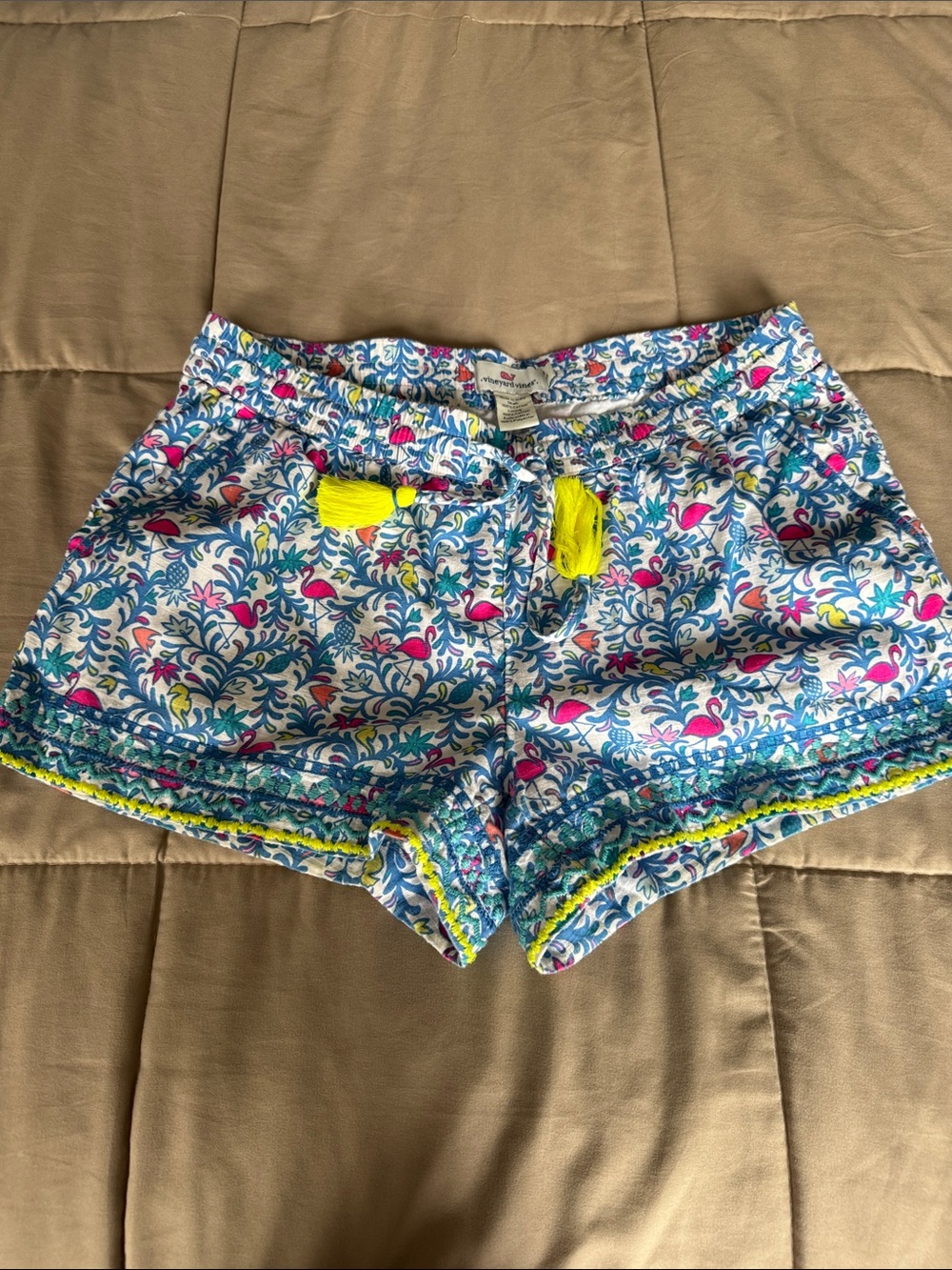 Vineyard Vines Blue & White Floral High-Waist Shorts with Yellow Tie